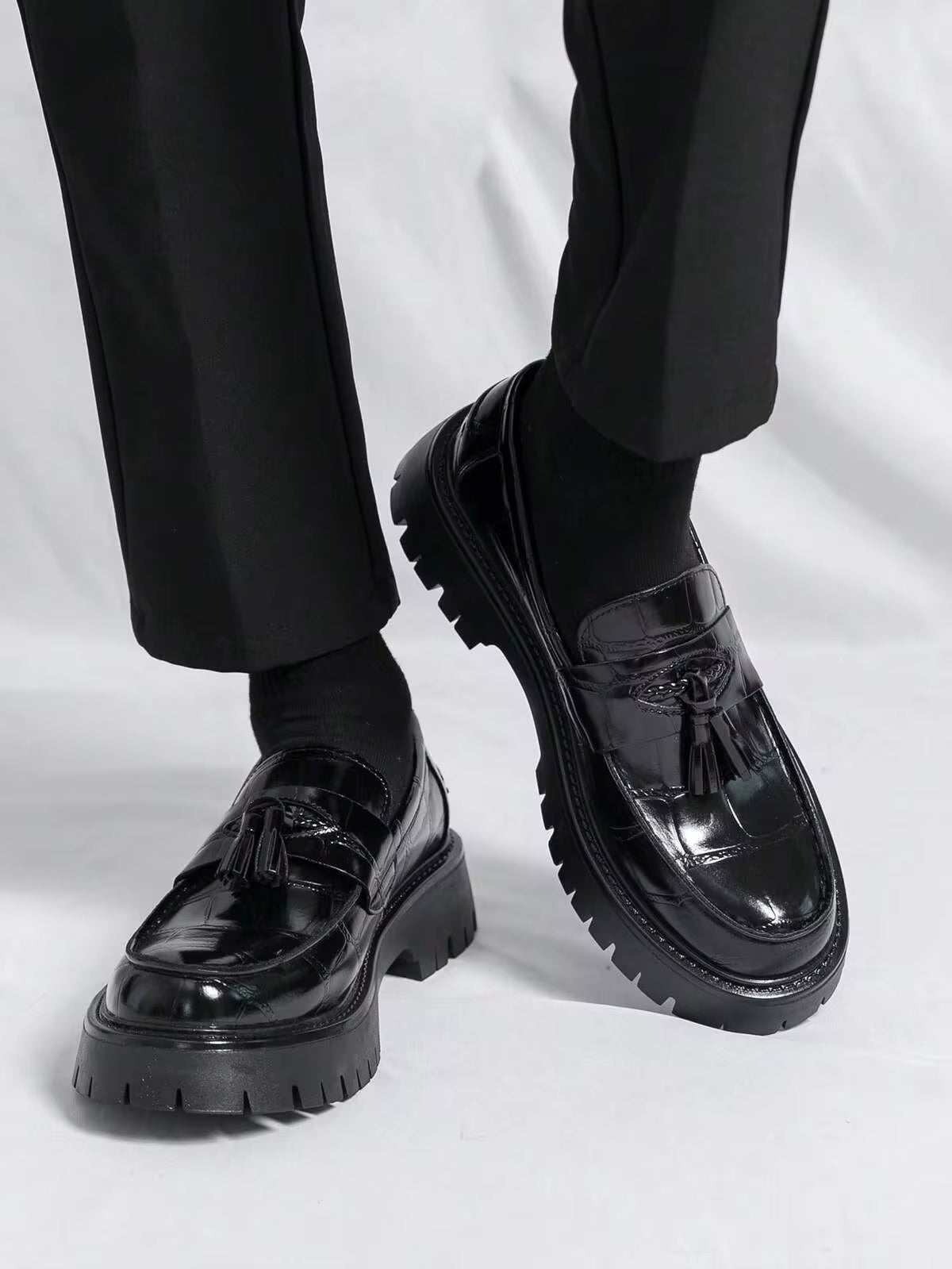 Men's Leather Printed Platform Slip-On Penny Loafers Fashion Round Toe Metal Decoration Non-Slip Lug Sole Business Dress Shoes For Driving OfficeParty